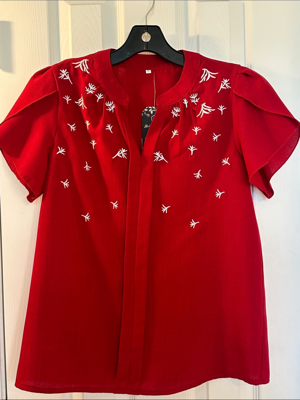 Red Embroidered Short-Sleeve Women's Top Small 🆕